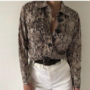 Vintage VERVE ami snake Print button down blouse